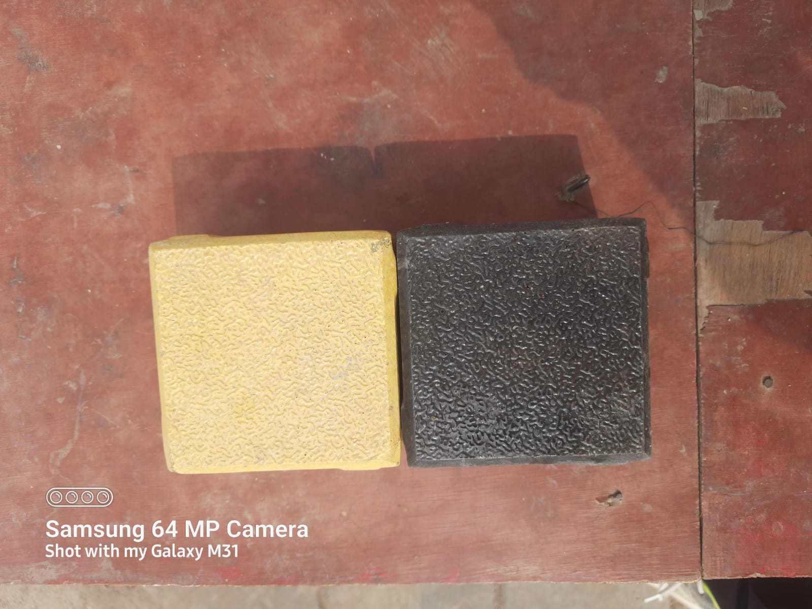 Rubber Mould 4x4 Black-Yellow Paver Block